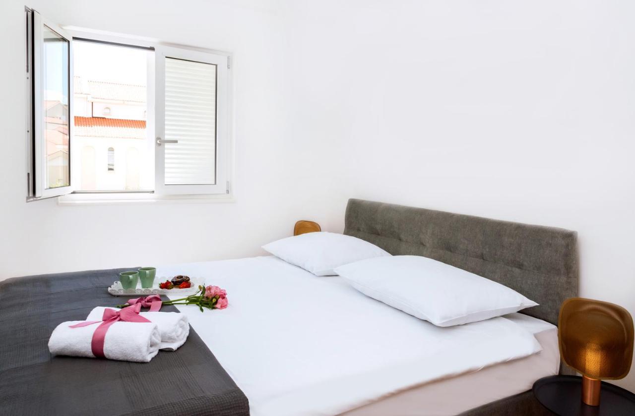 Rivus Apartments أوميس المظهر الخارجي الصورة
