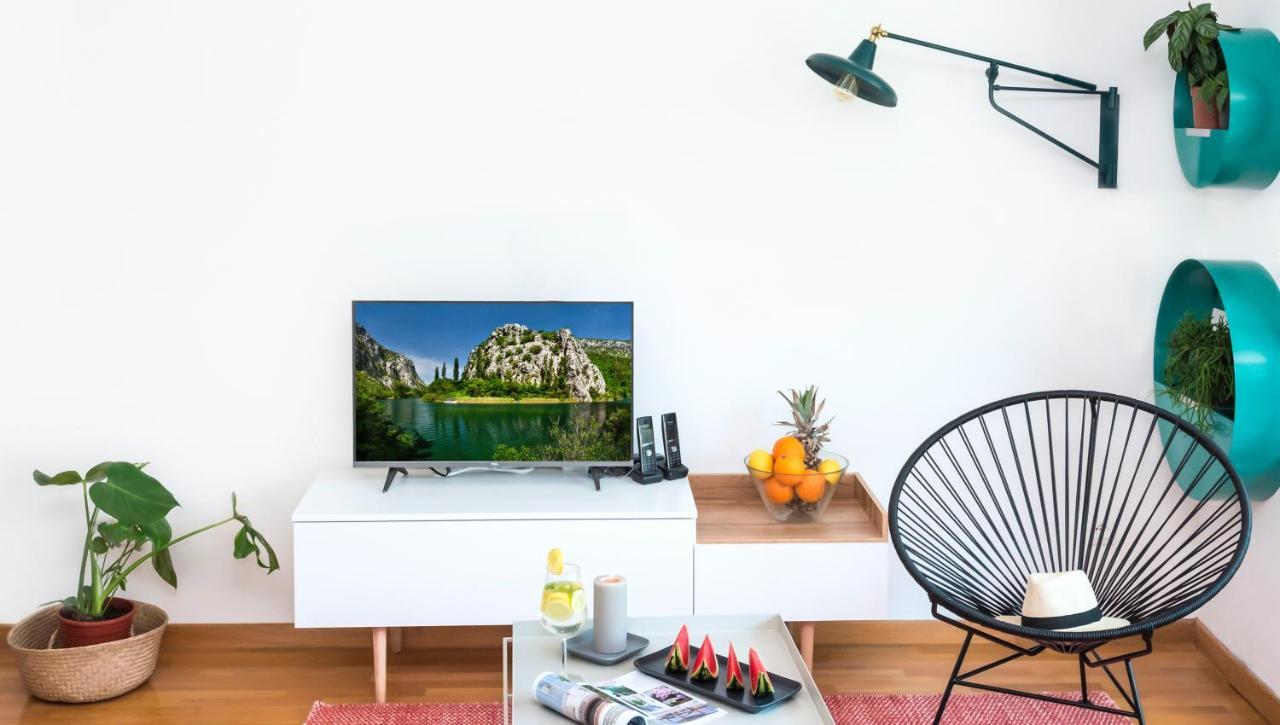 Rivus Apartments أوميس المظهر الخارجي الصورة