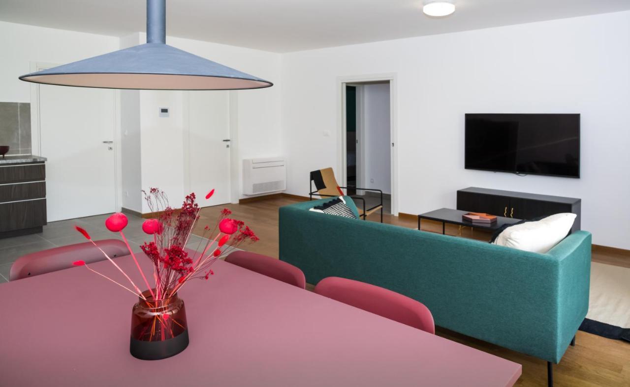 Rivus Apartments أوميس المظهر الخارجي الصورة