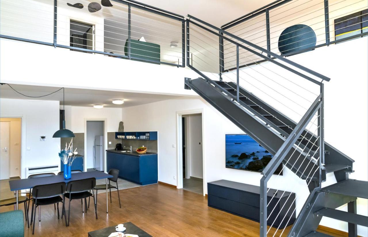 Rivus Apartments أوميس المظهر الخارجي الصورة