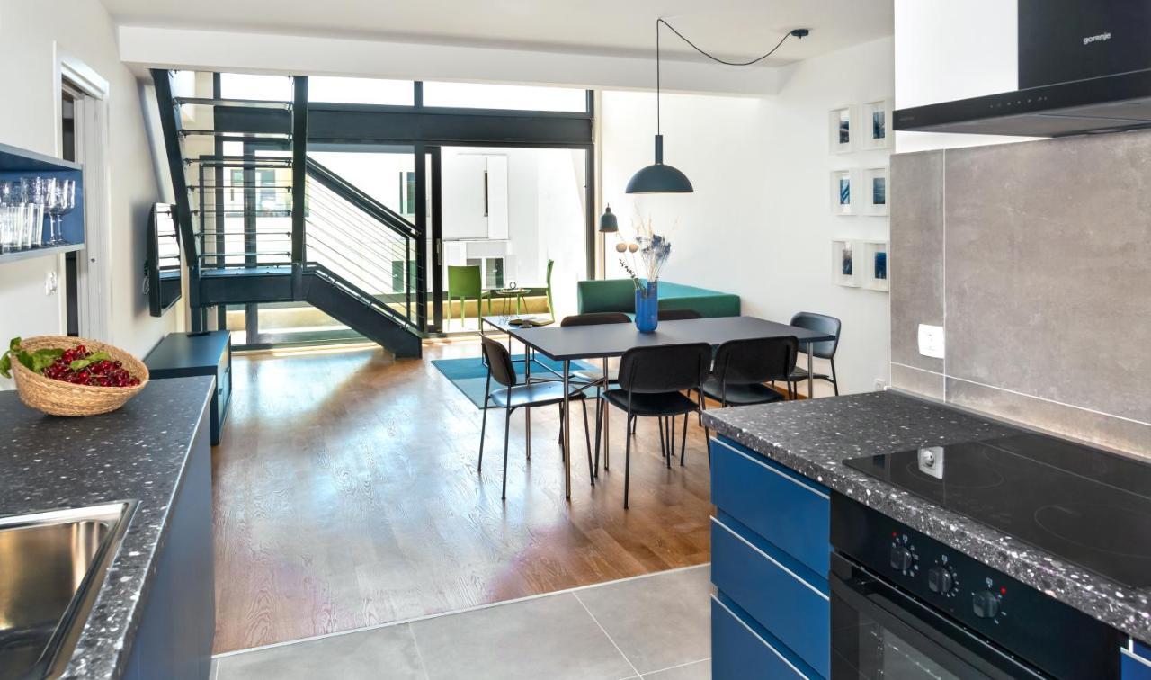 Rivus Apartments أوميس المظهر الخارجي الصورة