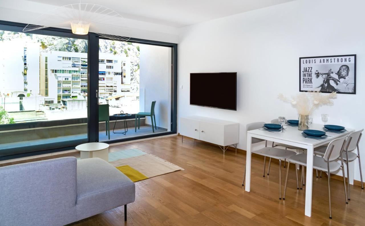 Rivus Apartments أوميس المظهر الخارجي الصورة